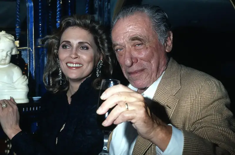 در پی این جدایی، بوکوفسکی دوباره شرابخواری را از سر گرفت